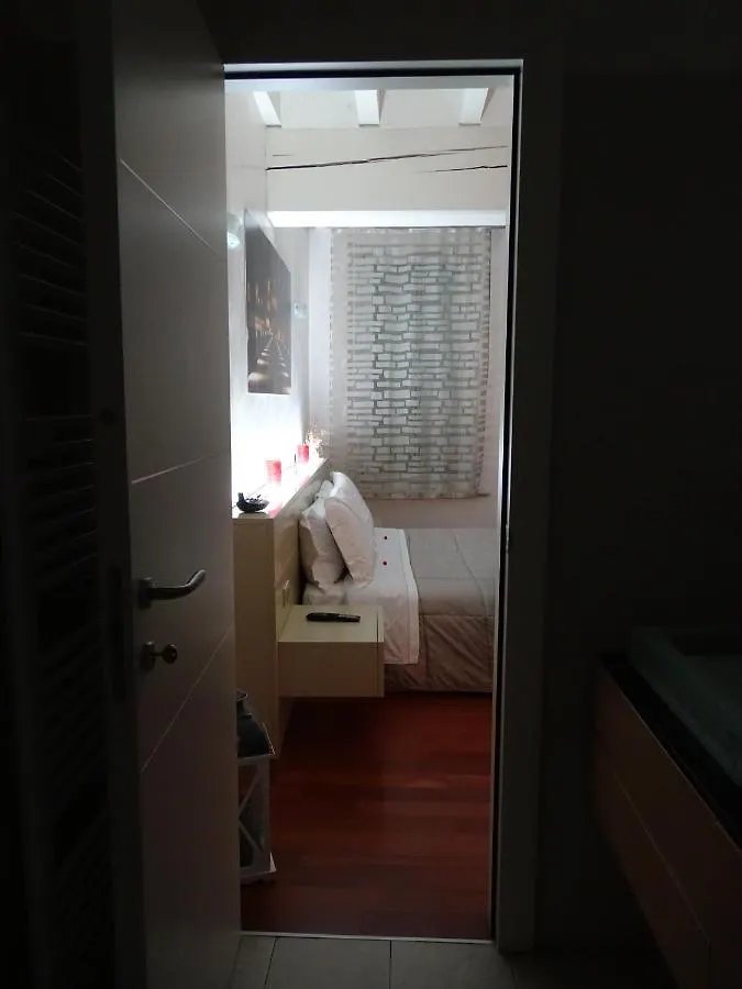 Suite Alcova Mantua 0*,  İtalya